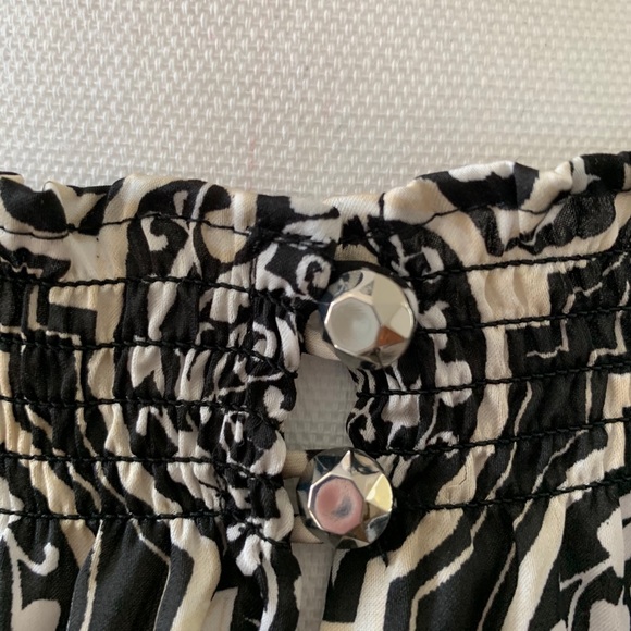 White House Black Market size s top- - Picture 2 of 4